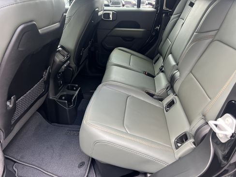 New 2026 Jeep Gladiator Mojave AWD/4WD image 18