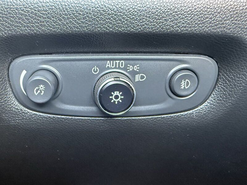 Used 2020 Chevrolet Traverse RS w/ LPO, Floor Liner Package AWD/4WD image 20