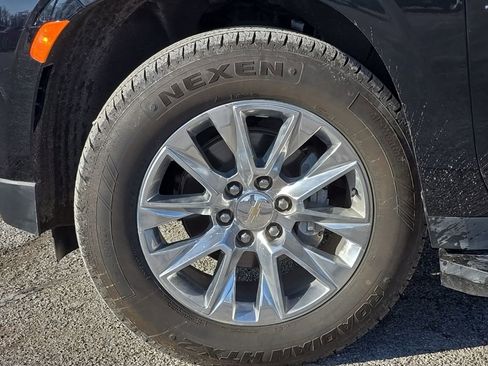 Used 2021 Chevrolet Tahoe Premier w/ Premium Package image 10