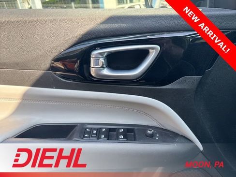Used 2022 Jeep Compass Limited w/ Sun and Sound Group AWD/4WD image 7