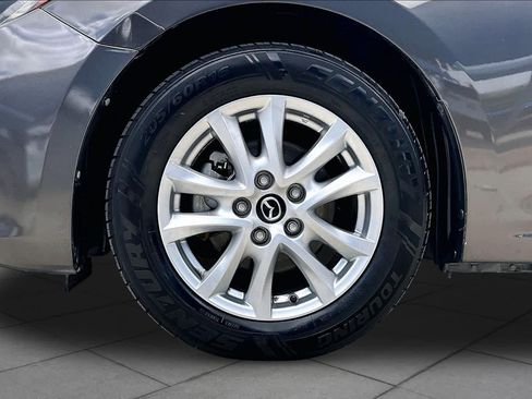 Used 2016 MAZDA MAZDA3 i Sport w/ Preferred Equipment Package FWD image 11