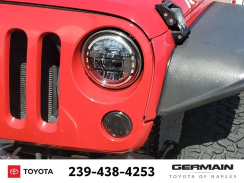 Used 2012 Jeep Wrangler Unlimited Rubicon w/ Dual Top Group image 15