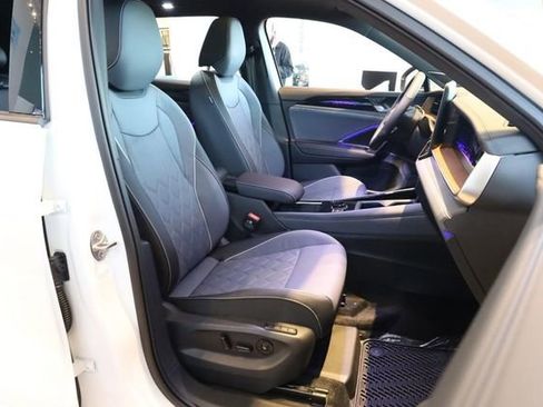 New 2026 Volkswagen Tiguan SEL R-Line image 24