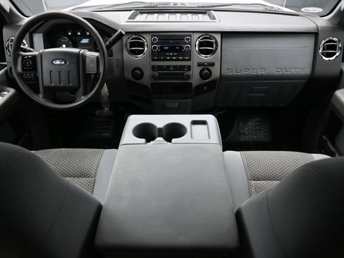 Used 2012 Ford F250 XLT w/ Skid Plate Pkg image 14