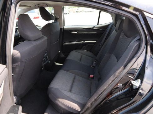 Used 2025 Toyota Camry LE FWD image 9