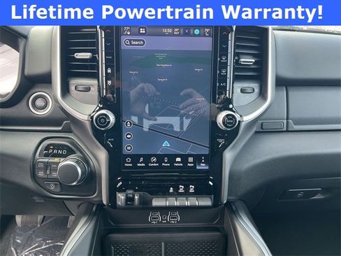 New 2026 RAM 1500 4x4 Crew Cab image 21