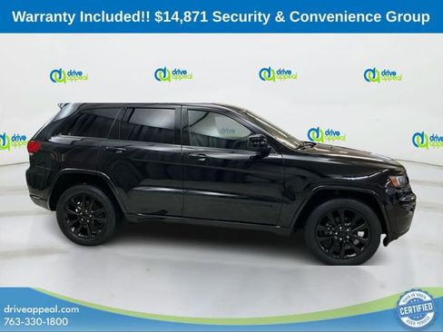 Used 2017 Jeep Grand Cherokee Altitude image 4
