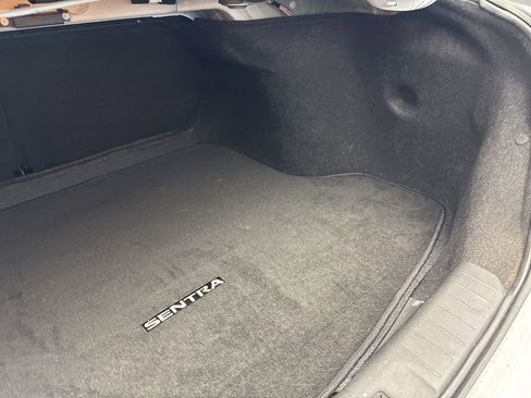 Used 2024 Nissan Sentra S image 36