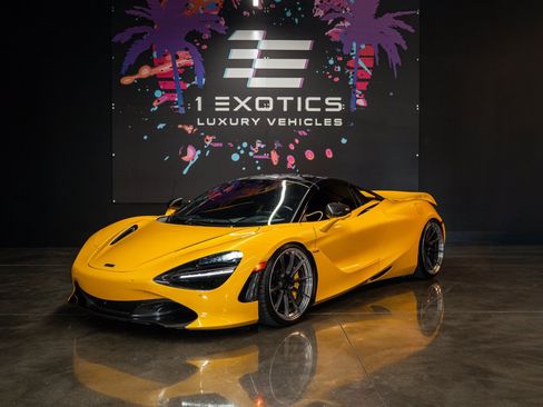 Used 2020 McLaren 720S Spider RWD image 4