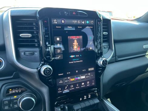 Used 2025 RAM 1500 Big Horn AWD/4WD image 18
