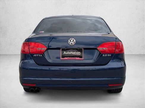 Used 2011 Volkswagen Jetta SE image 7