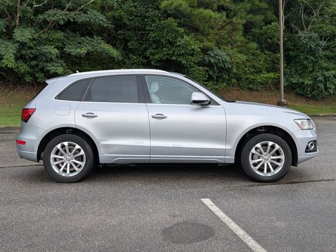 Used 2016 Audi Q5 2.0T Premium Plus w/ Technology Package AWD/4WD image 7