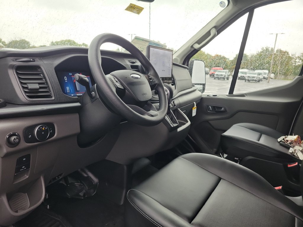 New 2026 Ford Transit 250 148 Medium Roof RWD image 25