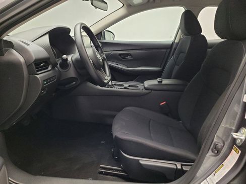 Used 2025 Nissan Sentra S FWD image 17