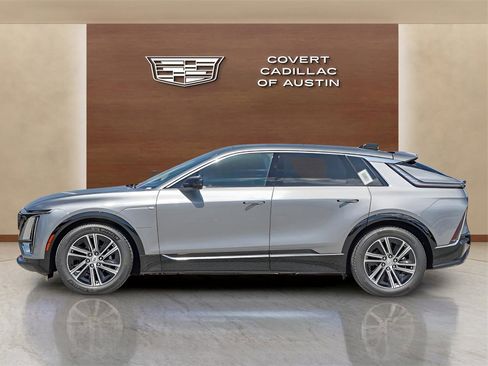 New 2025 Cadillac Lyriq Luxury image 5