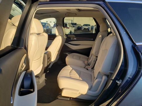 Used 2023 Buick Enclave Avenir w/ Avenir Technology Package image 11