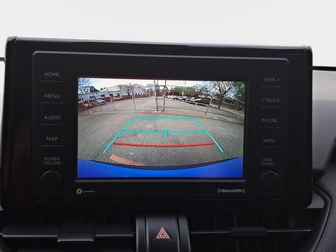 Used 2020 Toyota RAV4 LE image 21