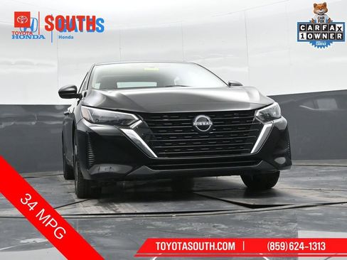 Used 2025 Nissan Sentra SV FWD image 40