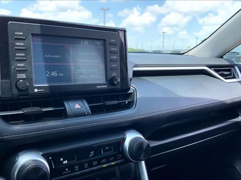 Used 2020 Toyota RAV4 LE FWD image 35