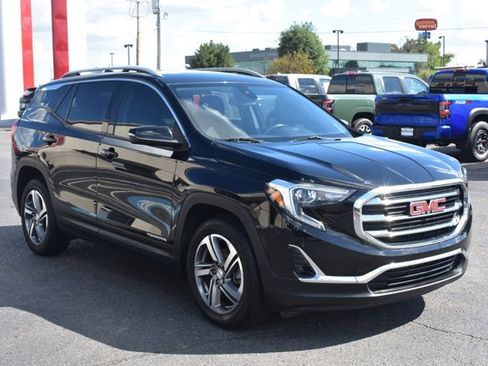Used 2020 GMC Terrain SLT image 3