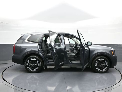 Used 2024 Kia Telluride S w/ S Sunroof Package image 43