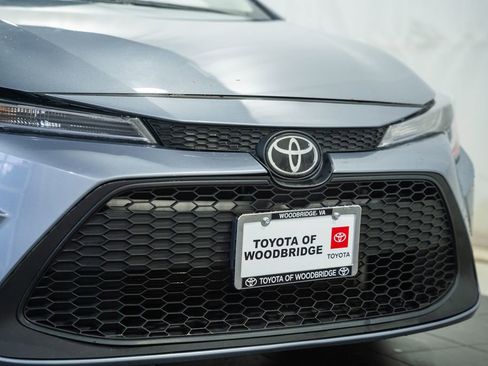 Used 2024 Toyota Corolla LE w/ LE Convenience Package FWD image 10