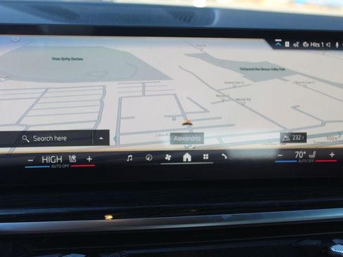 Used 2026 BMW X6 xDrive40i AWD/4WD image 16
