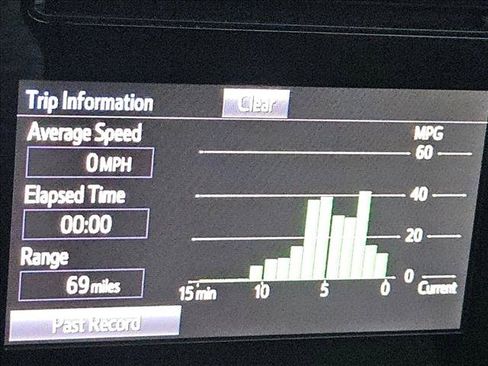 Used 2018 Toyota Corolla LE FWD image 12
