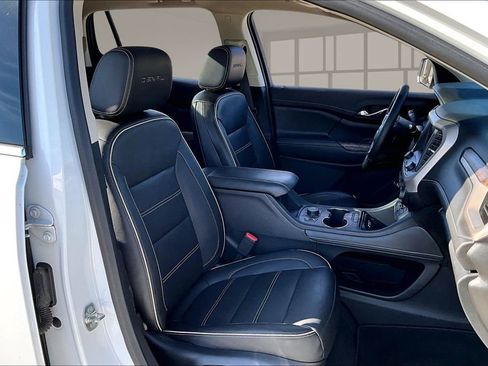 Used 2020 GMC Acadia Denali w/ Technology Package image 29