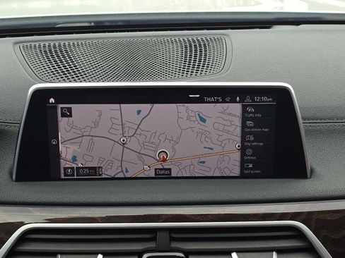 Used 2020 BMW 750i xDrive w/ Luxury Rear Seating Package image 33