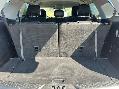 Used 2021 Ford Explorer XLT w/ Equipment Group 202A image 22