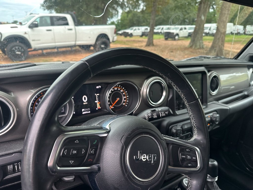 Used 2018 Jeep Wrangler Unlimited Sahara AWD/4WD image 10