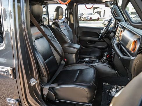 Used 2021 Jeep Gladiator Mojave image 32