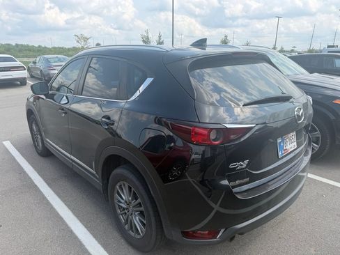 Used 2017 MAZDA CX-5 Touring w/ Preferred Equipment Package AWD/4WD image 3