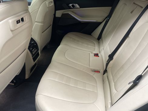 Used 2021 BMW X5 xDrive40i w/ Premium Package AWD/4WD image 32