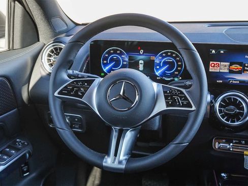 New 2025 Mercedes-Benz EQB 300 4MATIC image 15