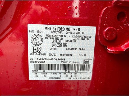 Used 2025 Ford Explorer Platinum image 32