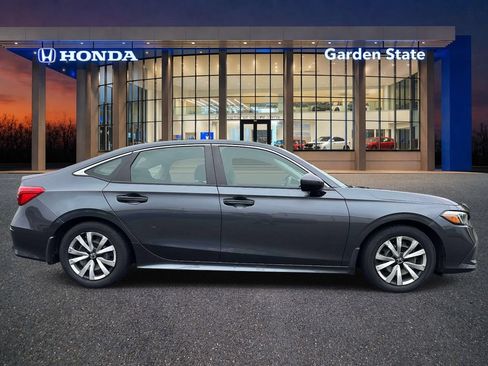 Used 2023 Honda Civic LX image 5