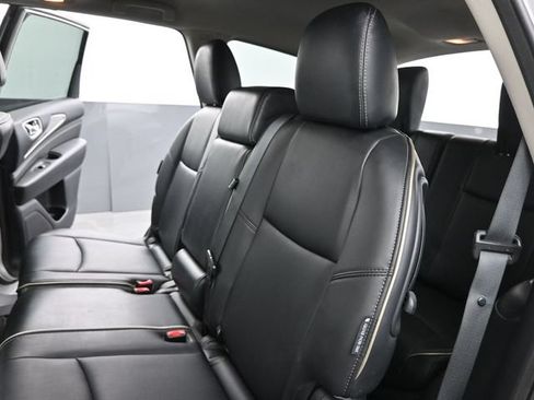Used 2019 INFINITI QX60 Pure AWD/4WD image 15