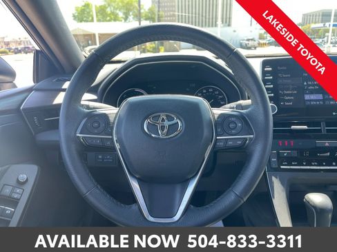 Used 2021 Toyota Avalon XLE w/ Moonroof Package image 25