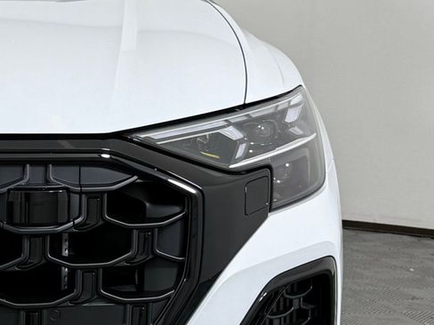 New 2026 Audi SQ8 Prestige AWD/4WD image 10