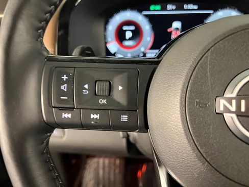 Used 2023 Nissan Pathfinder Platinum image 51