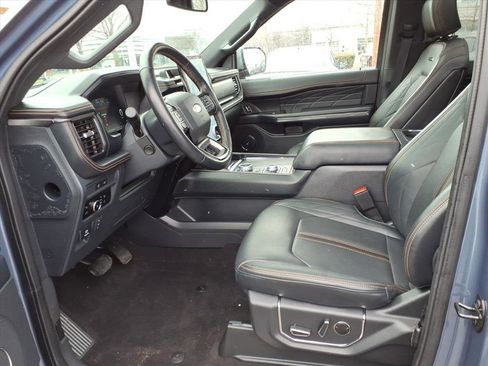 Used 2023 Ford Expedition Max Platinum image 10