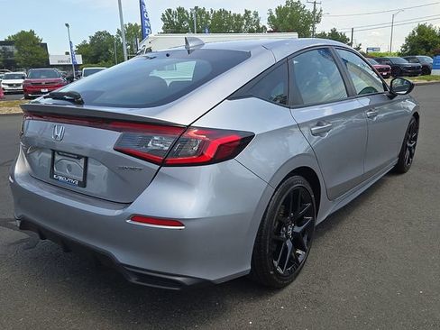 Used 2023 Honda Civic Sport image 6