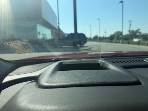 Used 2024 GMC Terrain SLT w/ Tech Package AWD/4WD image 16
