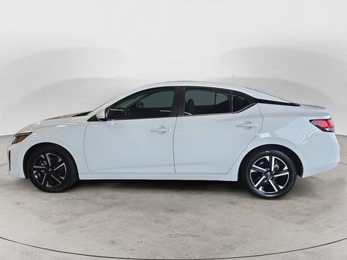 Used 2024 Nissan Sentra SV FWD image 8