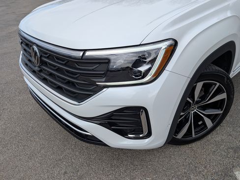 Used 2024 Volkswagen Atlas Cross Sport SEL Premium R-Line image 42