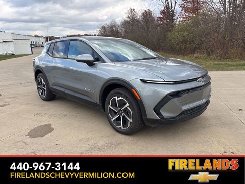 New 2026 Chevrolet Equinox EV LT image 11