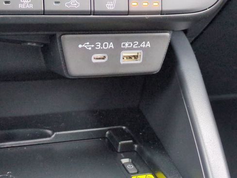 New 2026 Subaru Outback Limited AWD/4WD image 32