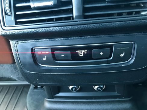 Used 2018 Audi Q7 3.0T Premium image 37